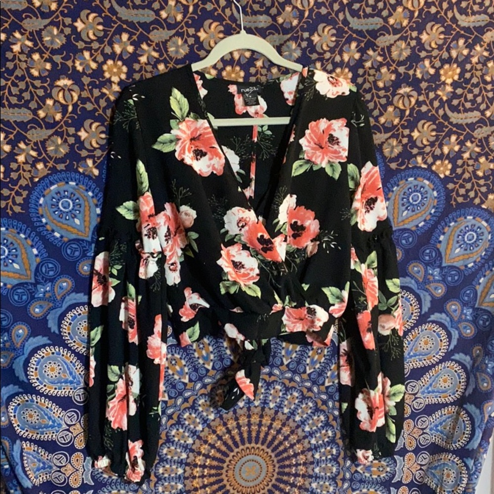cropped cross front floral shirt